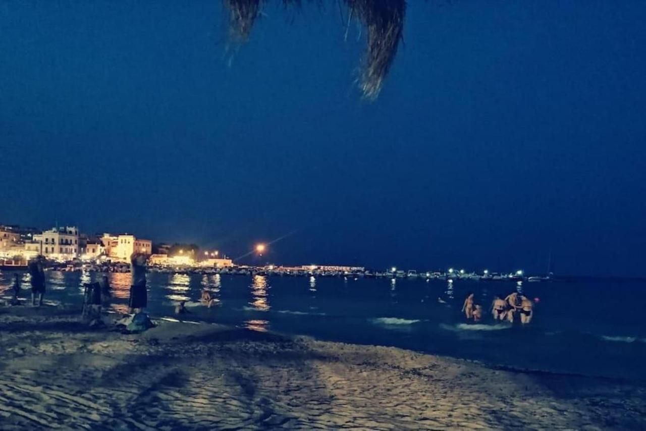 Casa Mare Me' Lägenhet Mondello Exteriör bild